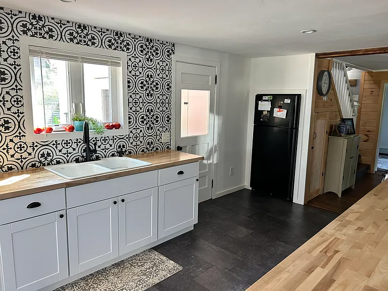 158 Ten Rod Rd #1 — Photo 3