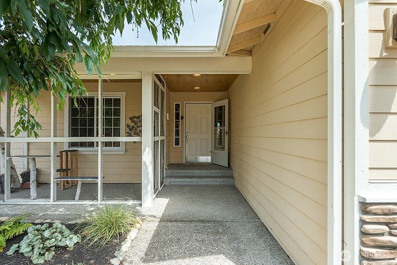 2nd image of 1929 Elhardt Street