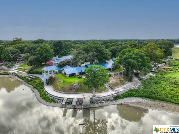 338 Spyglass Rd, Mc Queeney, TX 78123