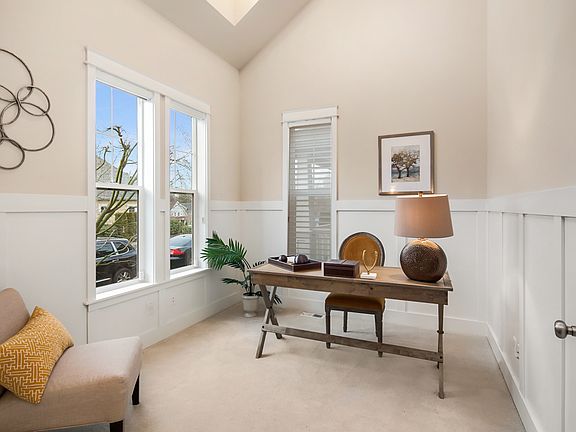 4th image of 2053 NE Natalie Way