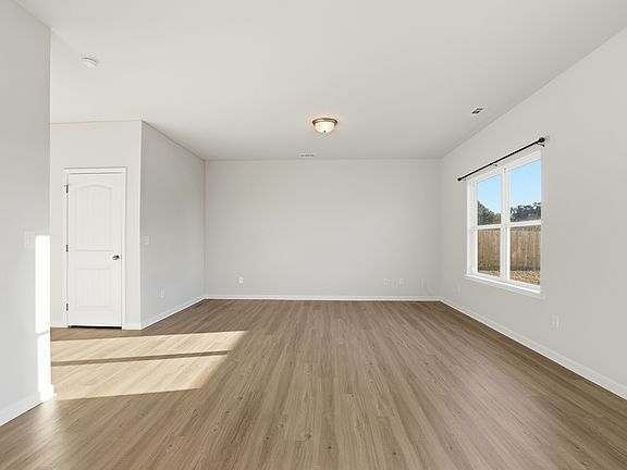 5th image of 103 S Torrent Ct