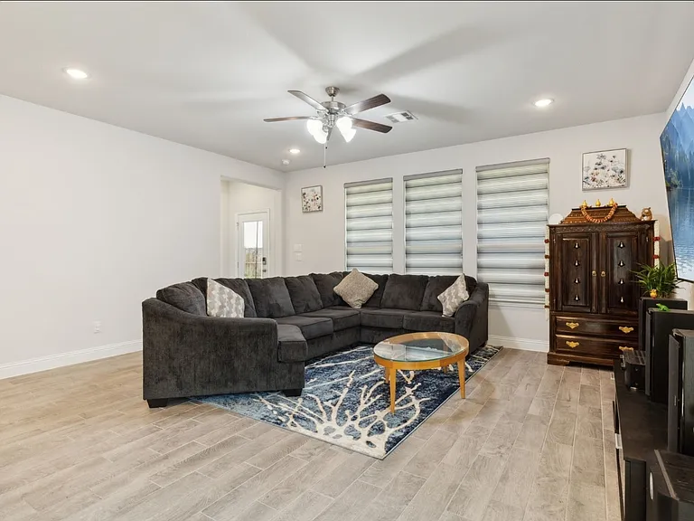 3640 Lillian Ct — Photo 12