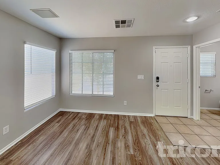 5969 Red Raspberry Ct — Photo 4