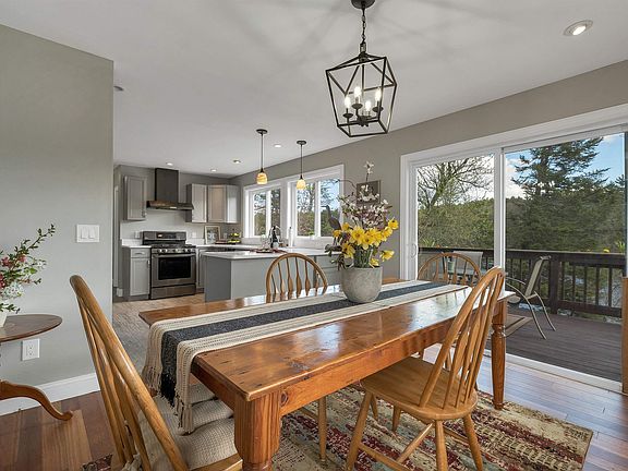 5th image of 13 Ferry Road