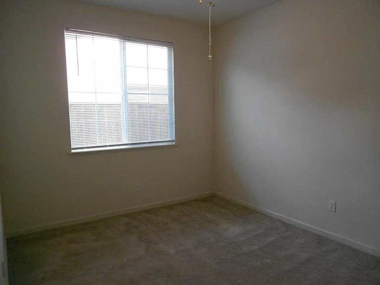 4458 Everson Way — Photo 10