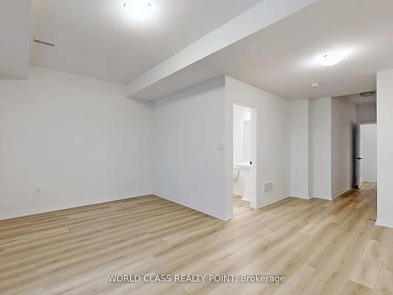 55 Tom Brown Dr #34 — Photo 5