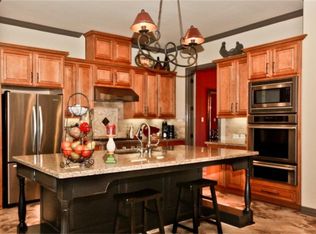 2111 Landers Dr, Sugar Land, TX 77479