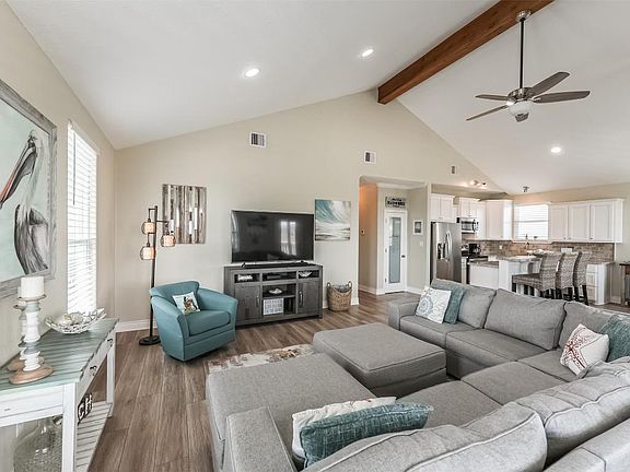 5th image of 4018 Fort Bend Dr
