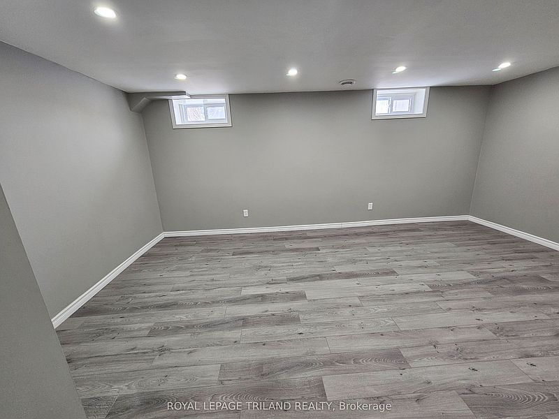 London House for rent - 3 Bedrooms — photo 9