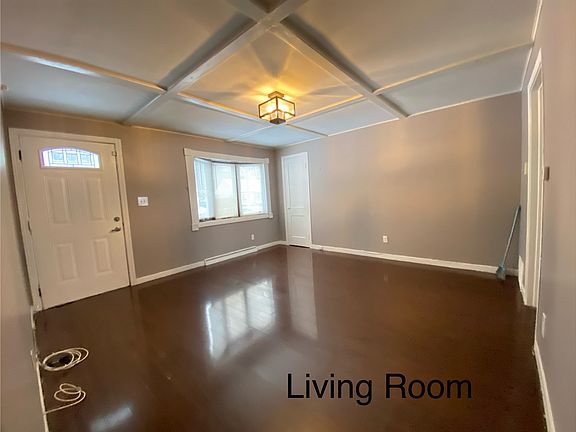 2nd image of 116 Parkside Dr