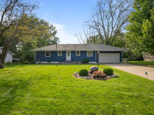 3335 Noble Ave N, Golden Valley, MN 55422