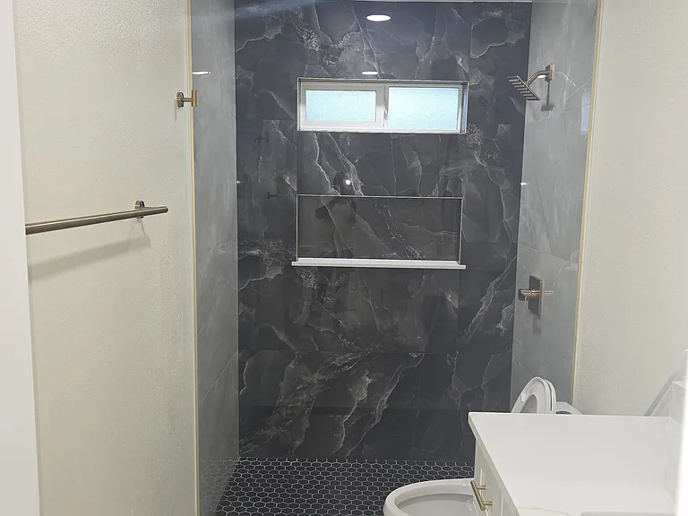 17511 Davenway Dr — Photo 22
