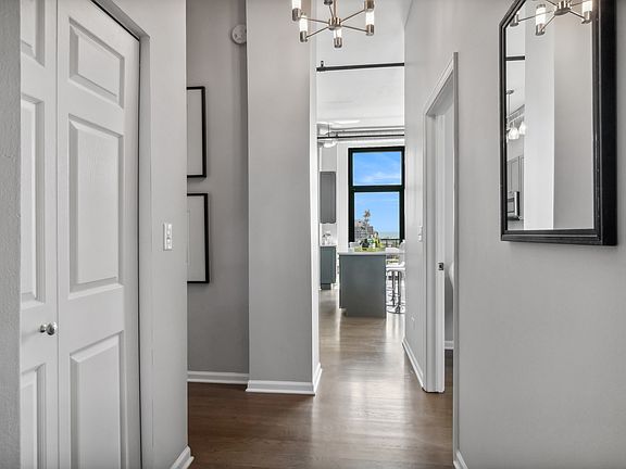 3rd image of 1516 S Wabash Ave #1101