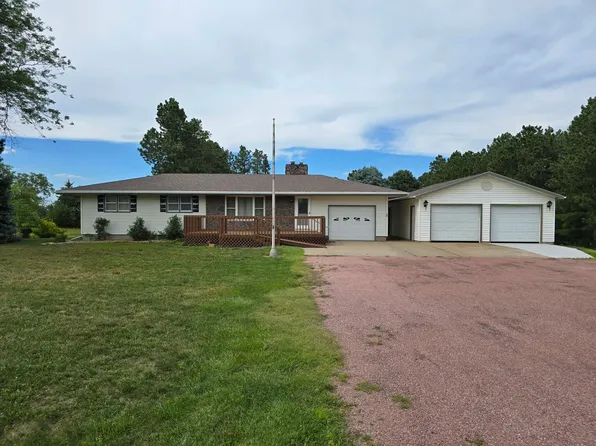 3108 W 11th St, Yankton, SD 57078