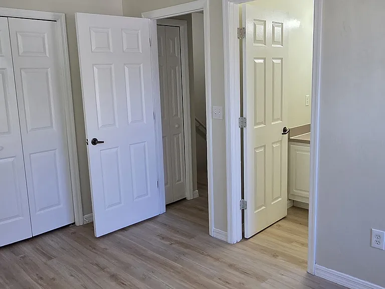 213 NW 8th St #2 — Photo 14