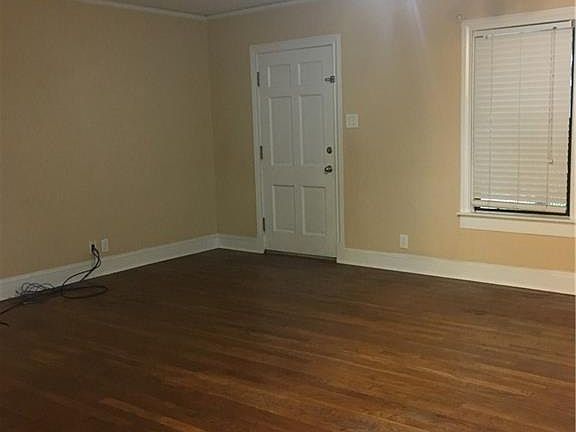 4th image of 206 S Gaines St