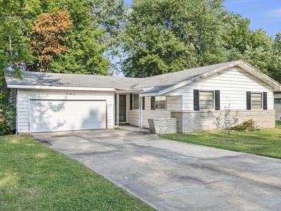 435 S Villa Rose Avenue, Springfield, MO, 65802