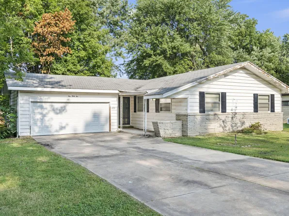 435 S Villa Rose Avenue, Springfield, MO 65802