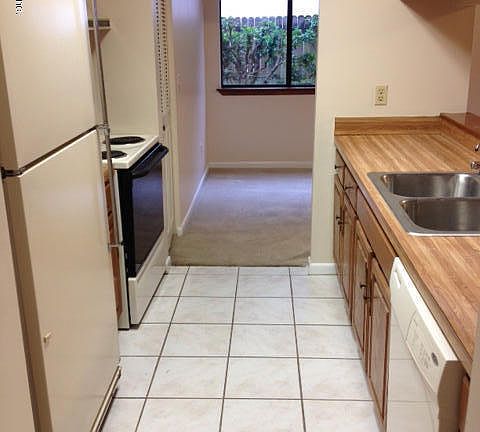 4th image of 10382 Arrow Lakes Ct
