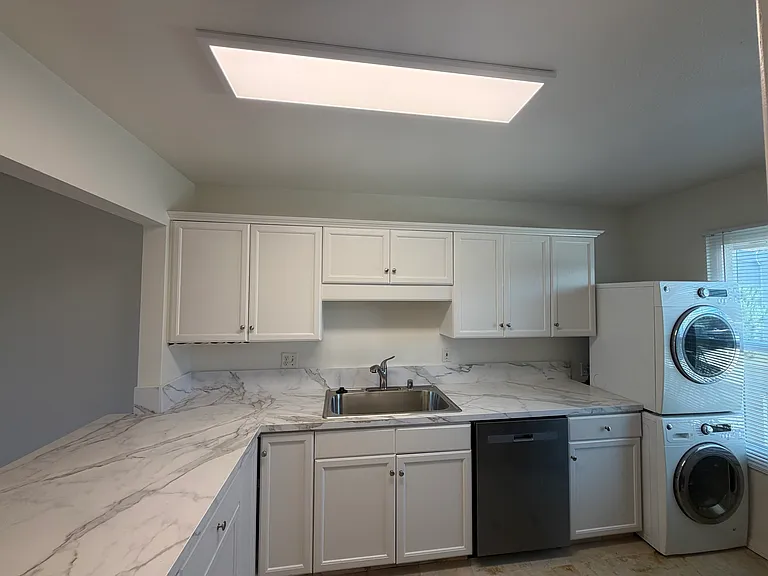 4624 W Point Loma Blvd #9 — Photo 8