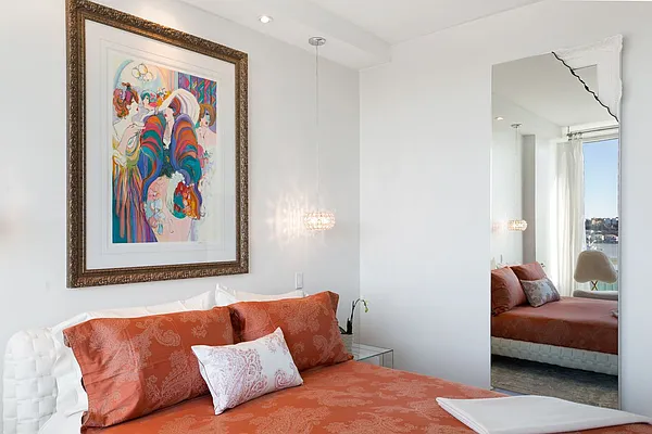 Sold by BLU Real Estate | media 25