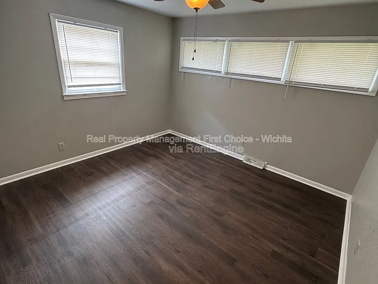2136 S Euclid St — Photo 26