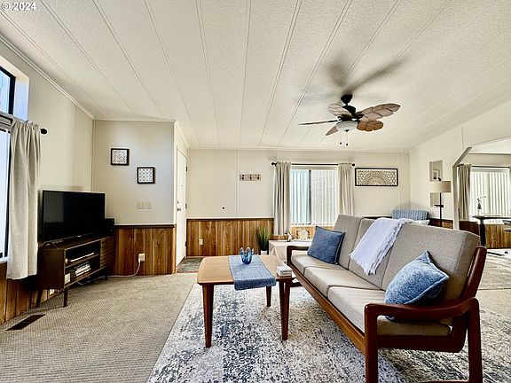 4th image of 5400 Meeker Dr Unit 28