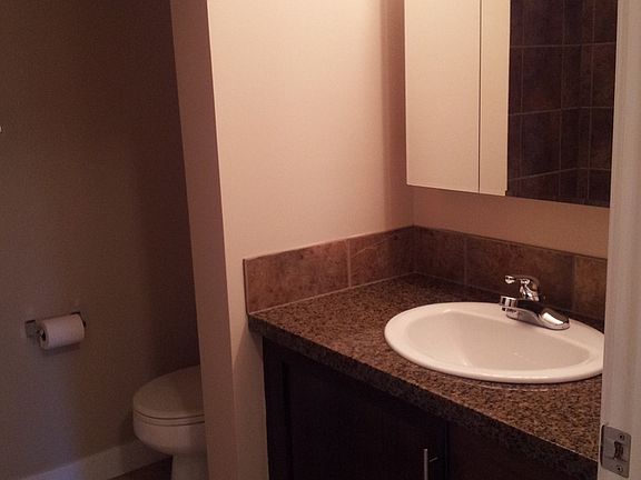 5th image of 275 Columbia Blvd W #7