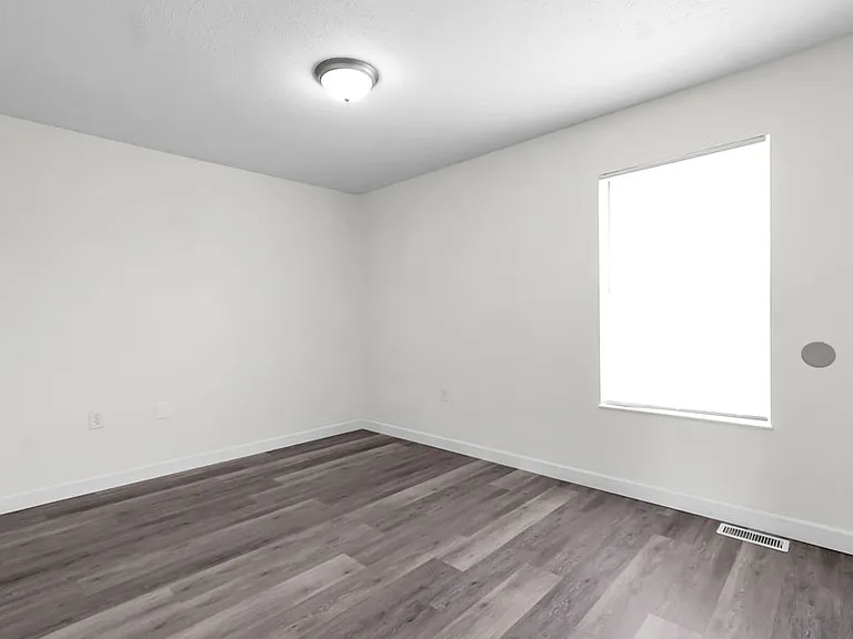 Morgan Glen — Photo 18