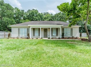 424 Rosemont Dr, Saraland, AL 36571