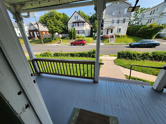 5th image of 98 Belden St Floor 1