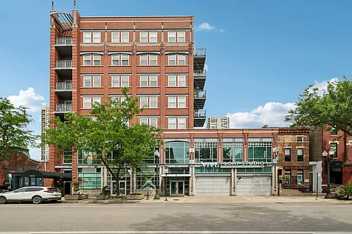1515 N Wells St #7A Photo 1 1515 N Wells St #7A Photo 1
