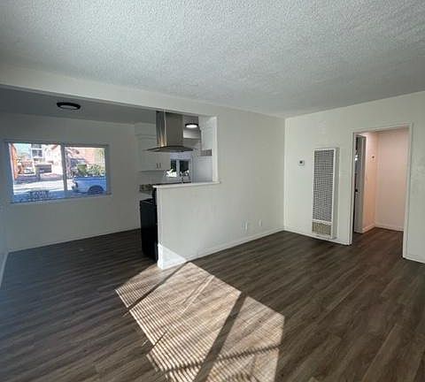 2nd image of 1850 N Marengo Ave Unit 1