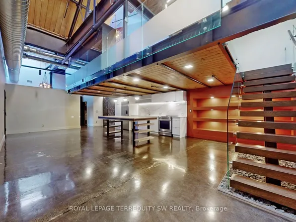 326 Carlaw Ave #124, Toronto, ON M4M 3N8