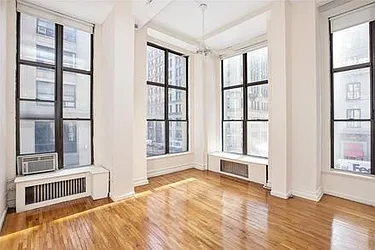 Rented by Nest Seekers International