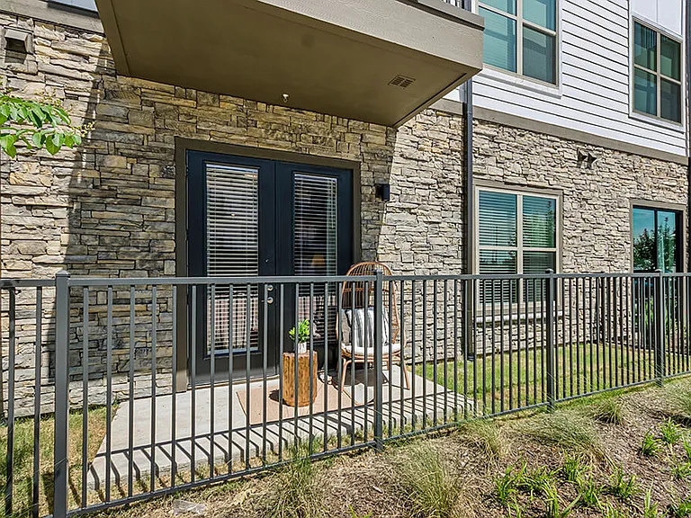 The Waylon Apartments & Townhomes — Photo 13