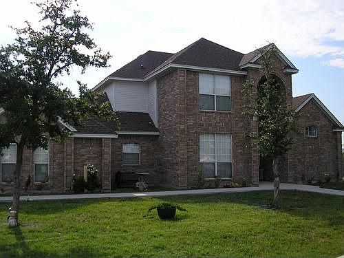 1st image of 614 Grand Oaks Ct