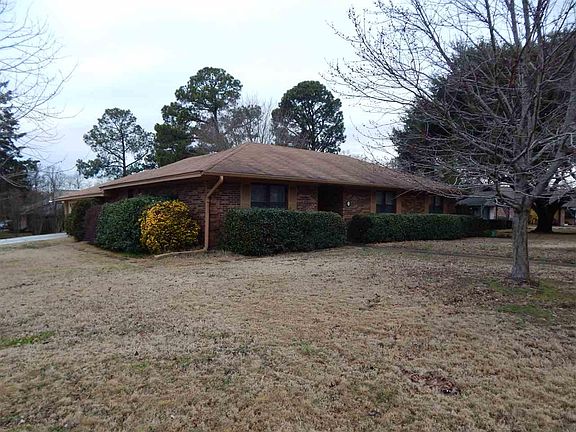 2nd image of 3 Briarridge Dr