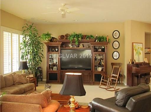 4th image of 1628 Majestic Park Dr
