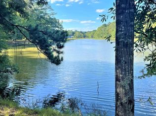 Hooks Lake Rd, Gadsden, AL 35901