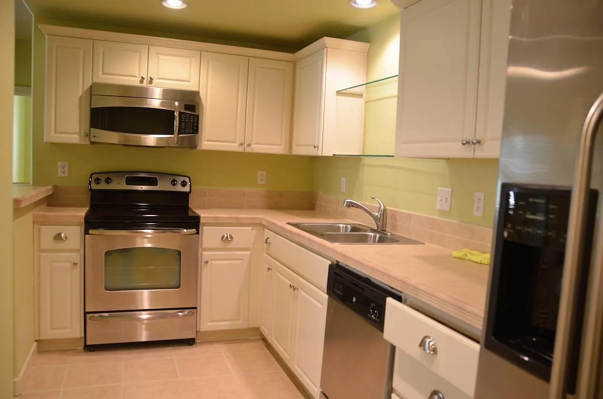2 bed, 772 sqft, $1,495 — Photo 3