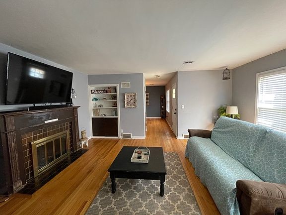 4th image of 308 N 13th St