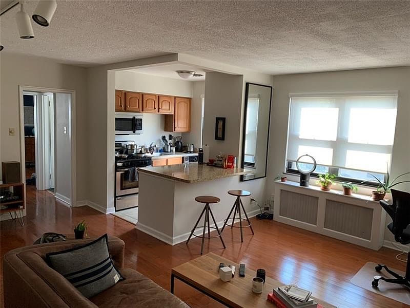 2nd image of 767 College Ave APT 302