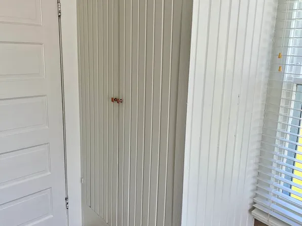 105 S 15th St, Van Buren, AR 72956