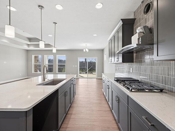 4th image of 3986 Trailside Dr #109