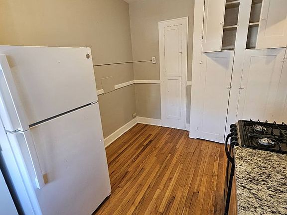 2nd image of 6 S Lake Ave APT N15