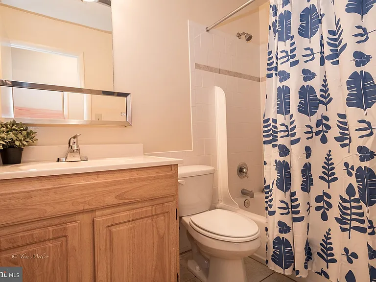 7407 Alvah Ave #F — Photo 12