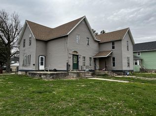 901 1st Ave, Sterling, IL 61081