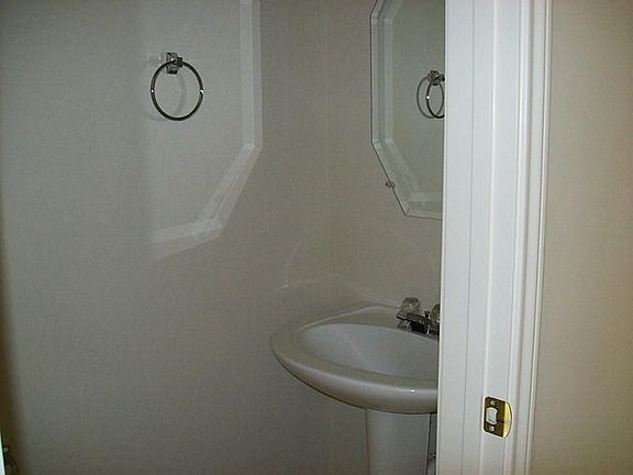 5th image of 9903 Brandywood Cir