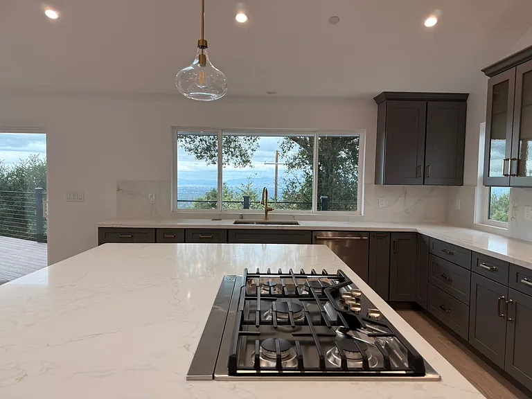 Kitchen Stove/Counter Island/ Downdraft Vent